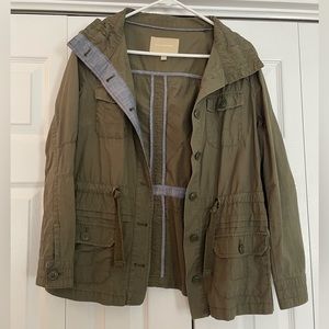 Banana Republic Army Green Lightweight Jacket. Size XS.